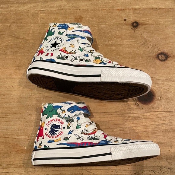 NWOT Kids Converse Dinoverse Chuck Taylor All Star Velcro High Tops Size 11 - Picture 1 of 5